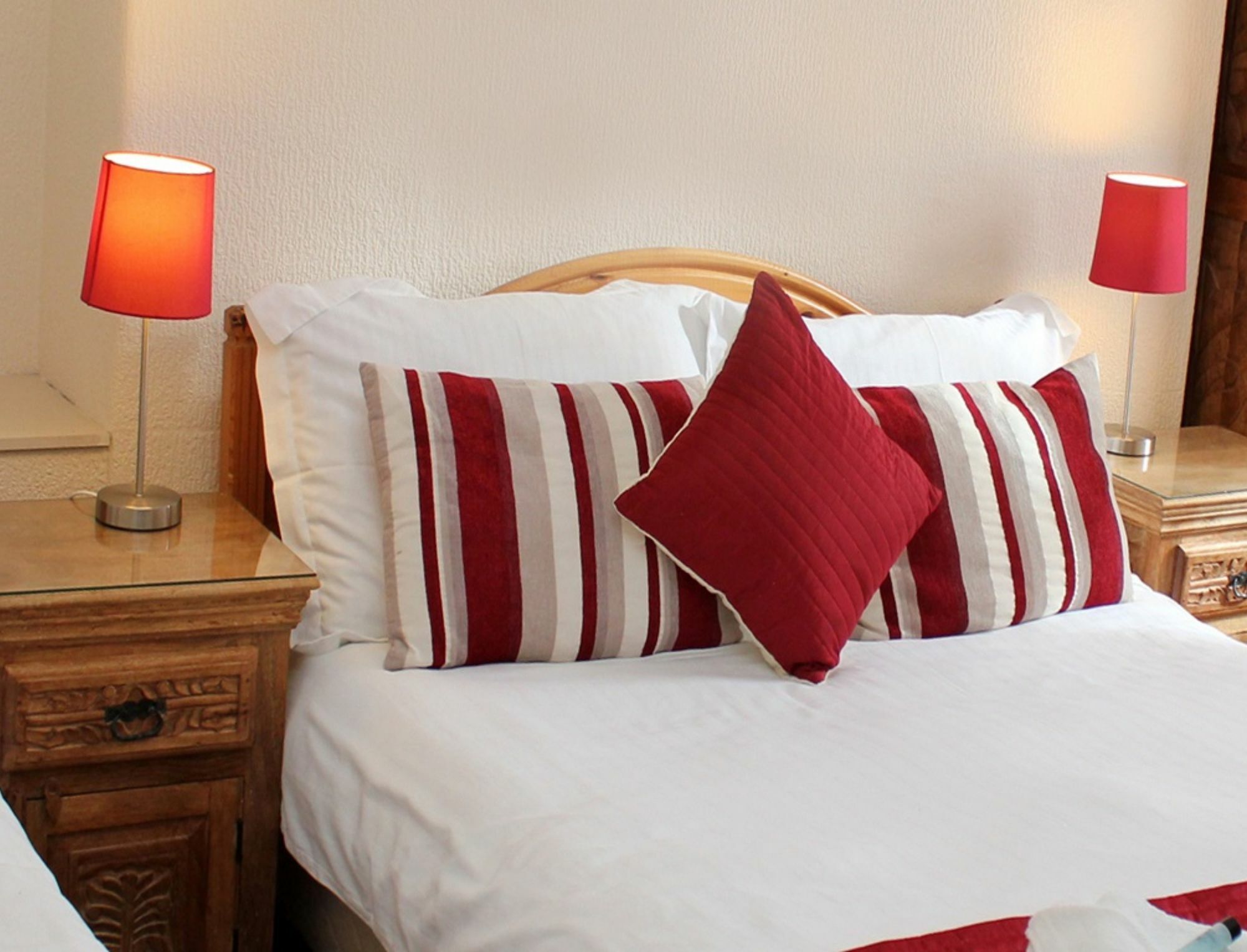 Esplanade Gardens B&B Скарбъро Екстериор снимка