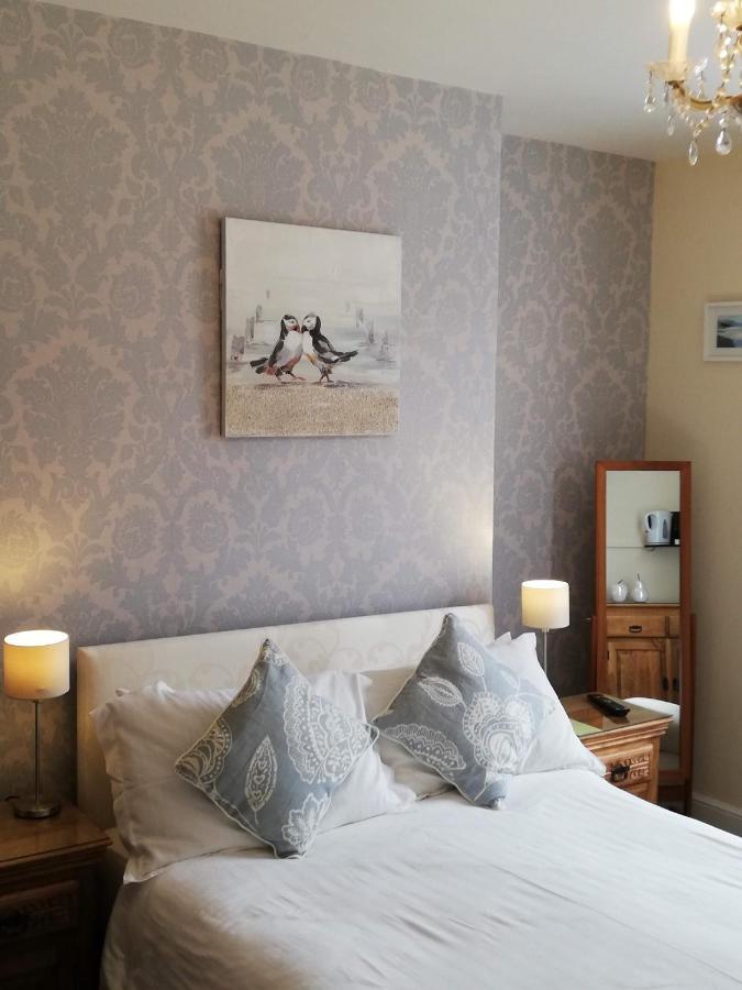 Esplanade Gardens B&B Скарбъро Екстериор снимка
