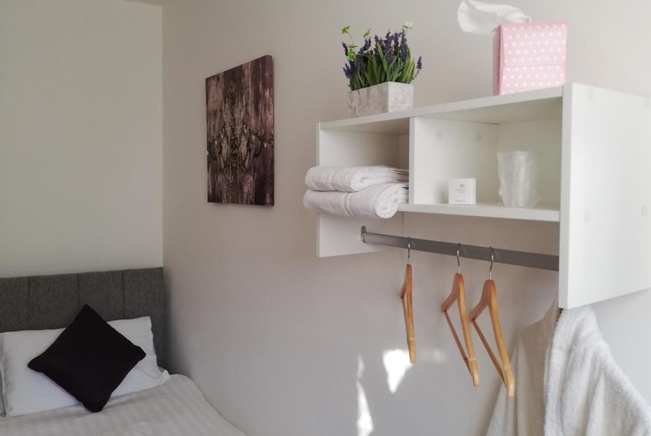 Esplanade Gardens B&B Скарбъро Екстериор снимка