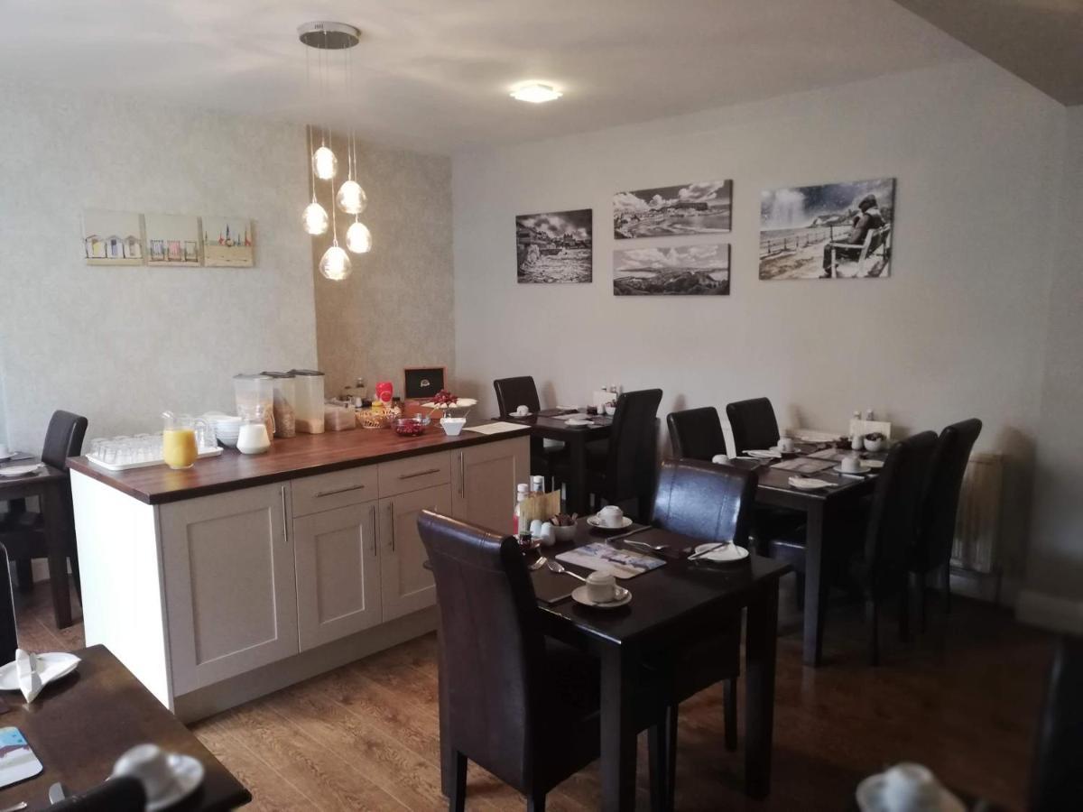 Esplanade Gardens B&B Скарбъро Екстериор снимка